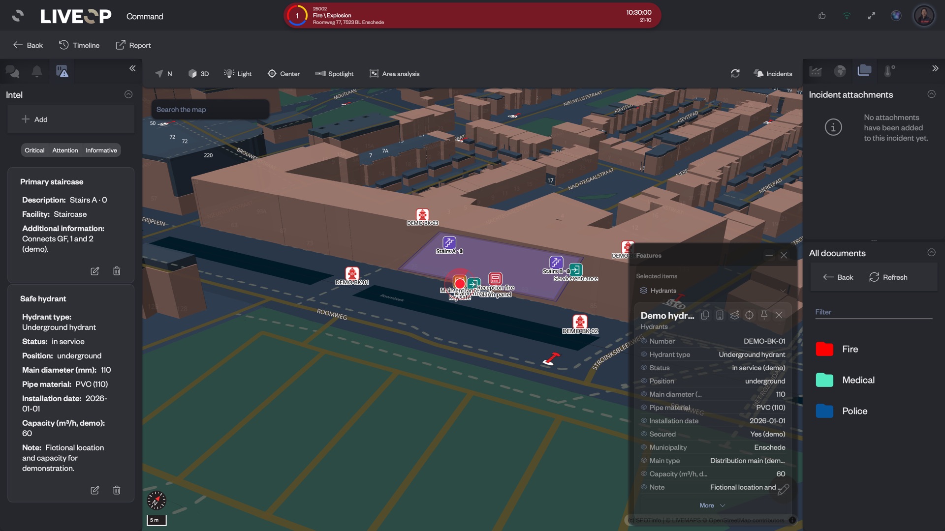 LIVECOMMAND on a live fire incident: intel shared on the incident, hydrant details on the 3D map, incident attachments and documents per discipline